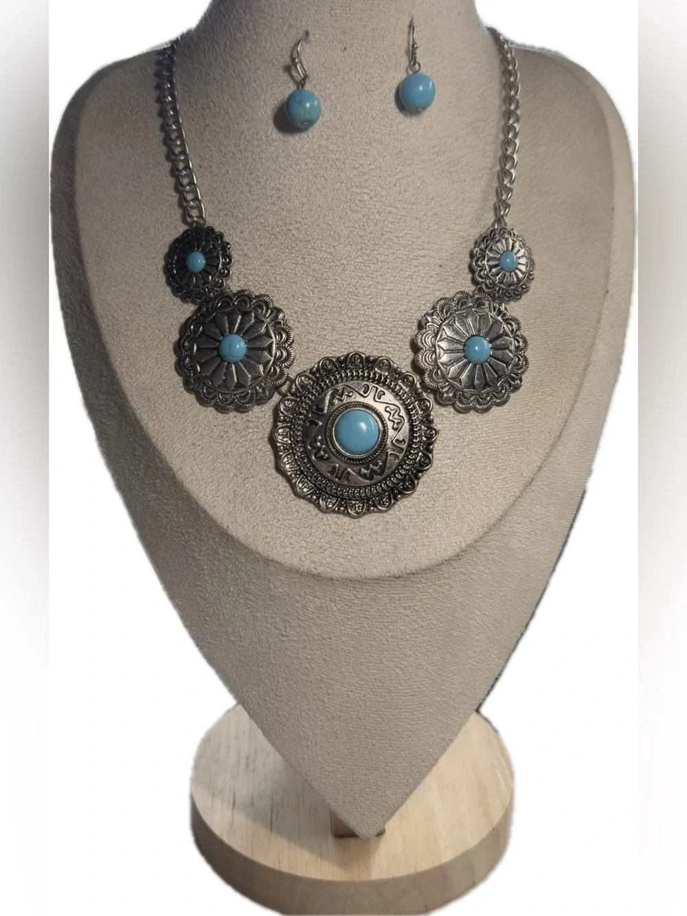 Shyanne Silver-Tone Filigree Necklace with Turquoise Blue Accents